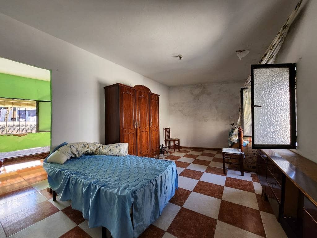 4 sypialnia Dom na sprzedaż w Luque z basenem garażem - 39 900 € (Ref: 9607991)