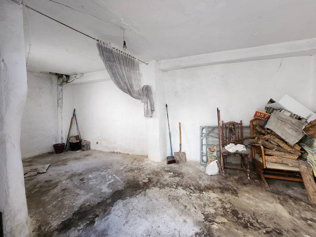 4 sypialnia Dom na sprzedaż w Luque z basenem garażem - 39 900 € (Ref: 9607991)