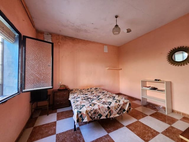 4 sypialnia Dom na sprzedaż w Luque z basenem garażem - 39 900 € (Ref: 9607991)
