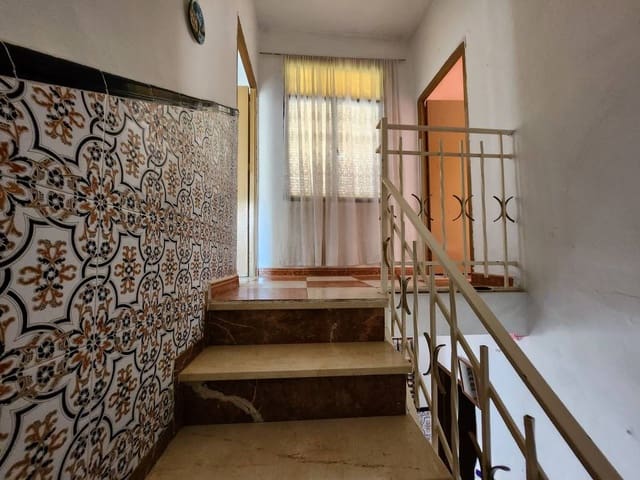 4 sypialnia Dom na sprzedaż w Luque z basenem garażem - 39 900 € (Ref: 9607991)