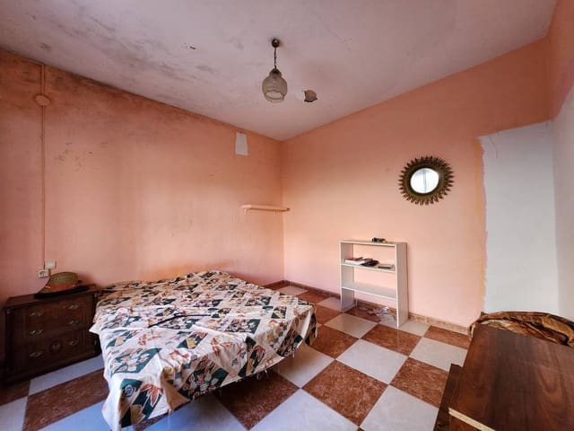 4 sypialnia Dom na sprzedaż w Luque z basenem garażem - 39 900 € (Ref: 9607991)