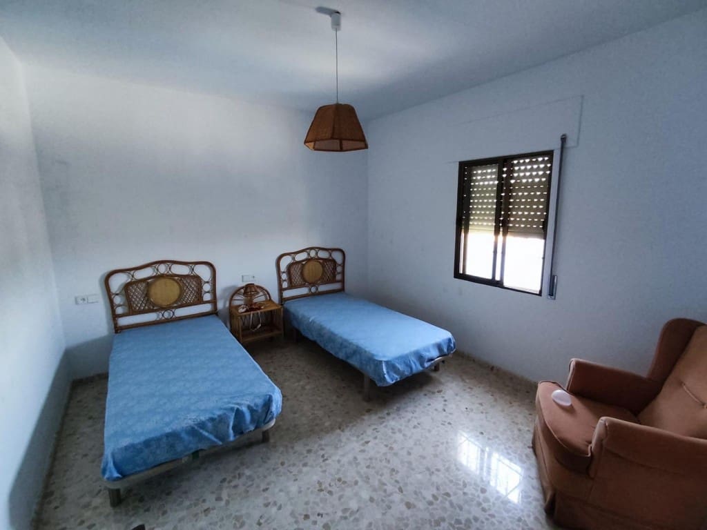 3 soveværelse Byhus til salg i Rute med swimmingpool garage - € 162.000 (Ref: 9616110)