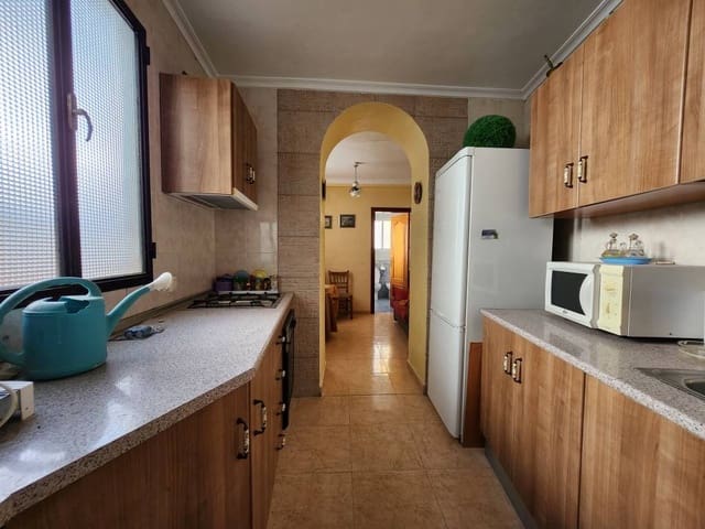 Casa de 5 habitaciones en Luque en venta con piscina - 44.900 € (Ref: 9619582)