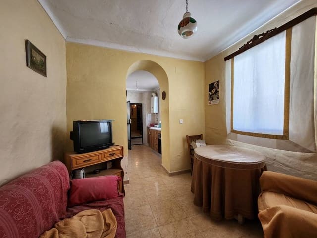 Casa de 5 habitaciones en Luque en venta con piscina - 44.900 € (Ref: 9619582)