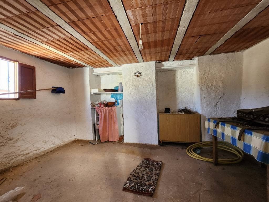 Casa de 5 habitaciones en Luque en venta con piscina - 44.900 € (Ref: 9619582)