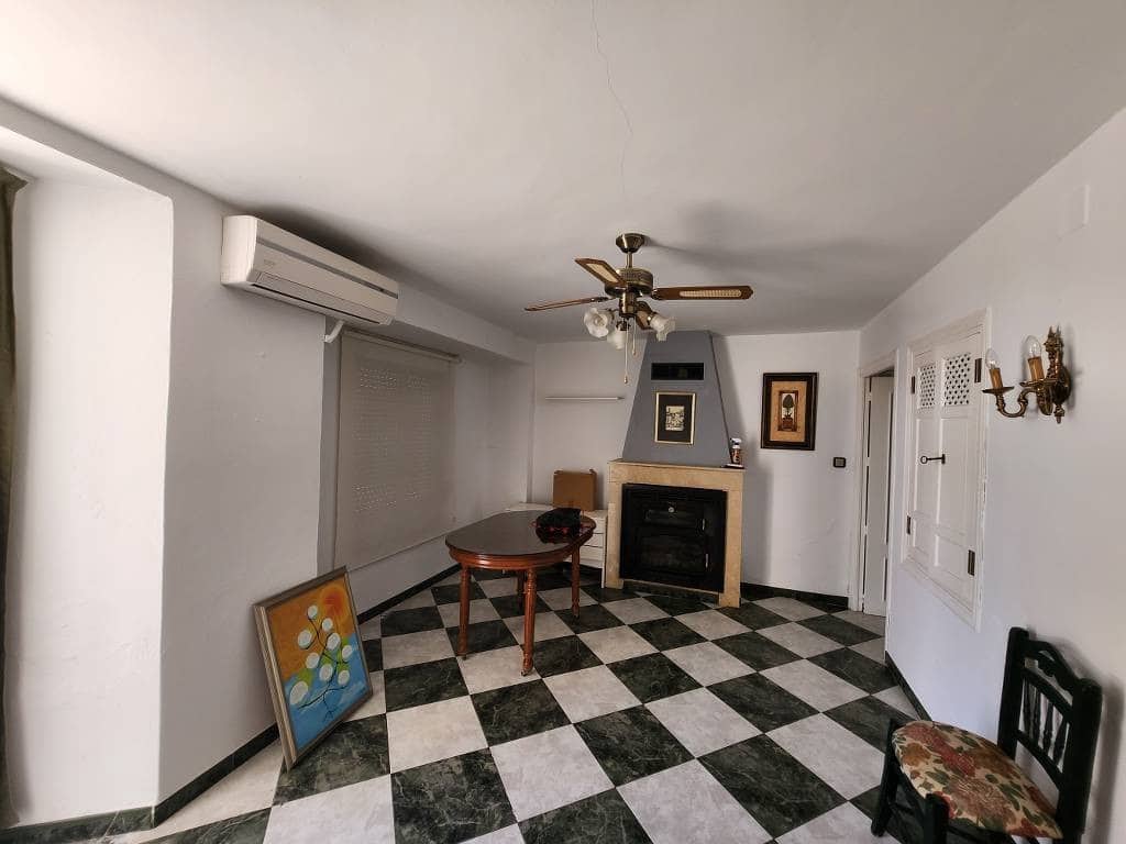 3 makuuhuone Omakotitalo myytävänä paikassa Priego de Cordoba - 55 000 € (Ref: 9619583)