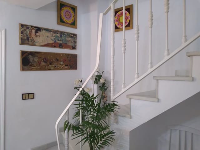 3 makuuhuone Omakotitalo myytävänä paikassa Priego de Córdoba - 55 000 € (Ref: 9619583)