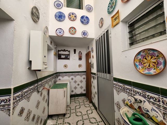 3 makuuhuone Omakotitalo myytävänä paikassa Priego de Córdoba - 55 000 € (Ref: 9619583)