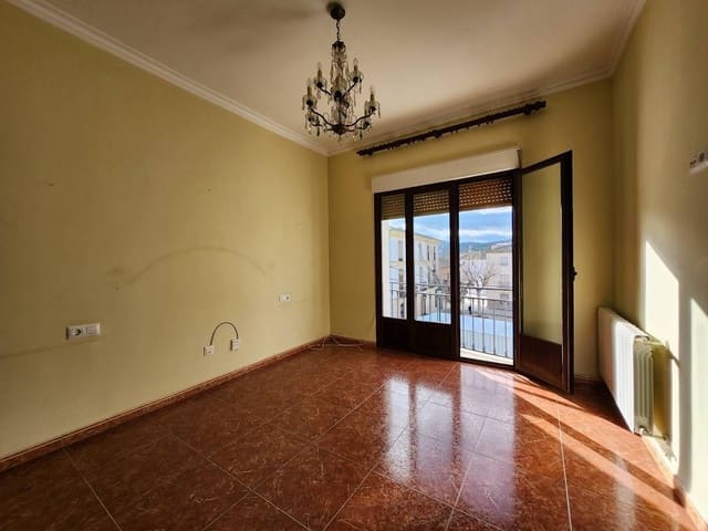 3 slaapkamer Huis te koop in Priego de Córdoba met garage - € 190.000 (Ref: 9619584)