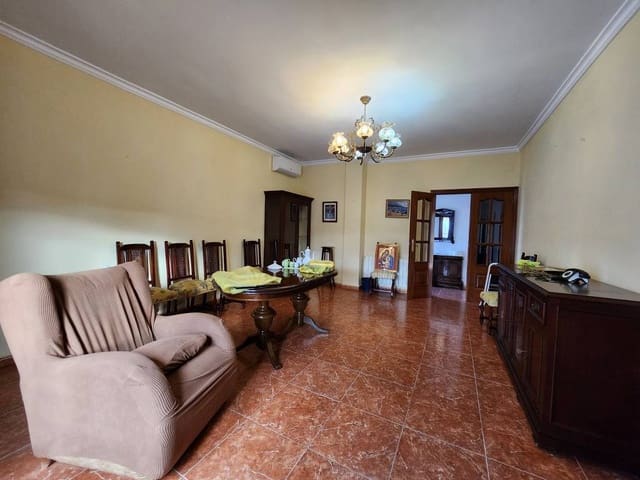 3 slaapkamer Huis te koop in Priego de Córdoba met garage - € 190.000 (Ref: 9619584)