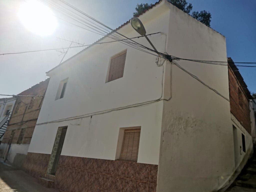 4 chambre Maison de Ville à vendre à Noguerones - 40 000 € (Ref: 9640675)