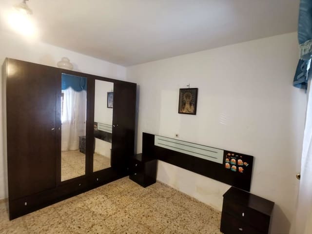 4 sypialnia Dom na sprzedaż w Noguerones, Alcaudete - 40 000 € (Ref: 9640675)