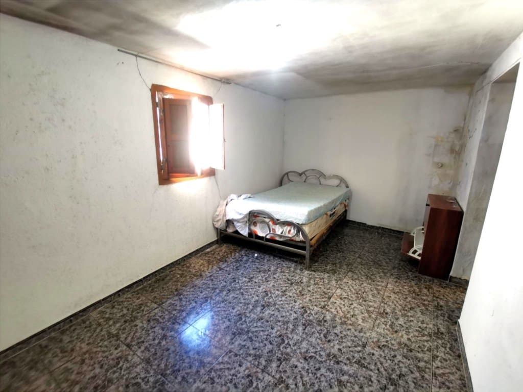 4 chambre Maison de Ville à vendre à Noguerones - 40 000 € (Ref: 9640675)