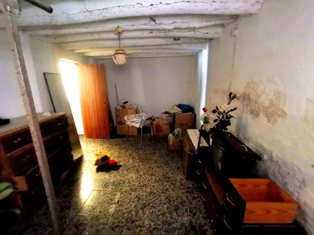 4 chambre Maison de Ville à vendre à Noguerones - 40 000 € (Ref: 9640675)