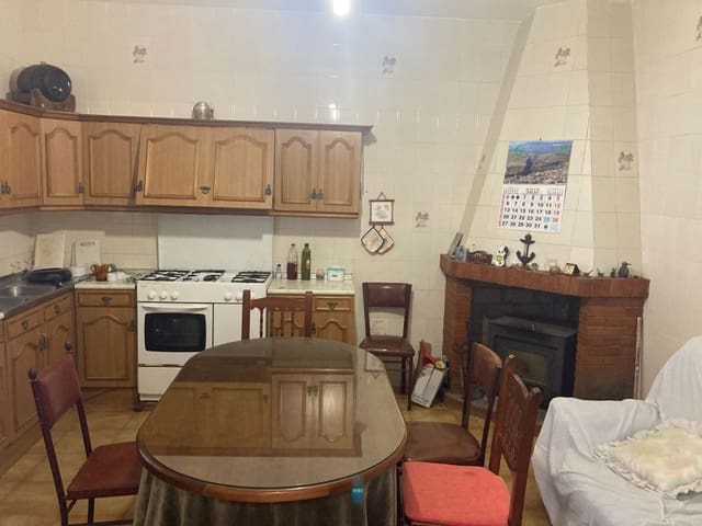 4 Zimmer Haus zu verkaufen in El Higueral, Iznájar mit Garage - 81.000 € (Ref: 9648040)