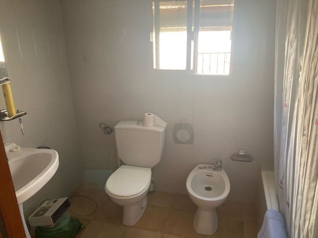 4 Zimmer Haus zu verkaufen in El Higueral, Iznájar mit Garage - 81.000 € (Ref: 9648040)