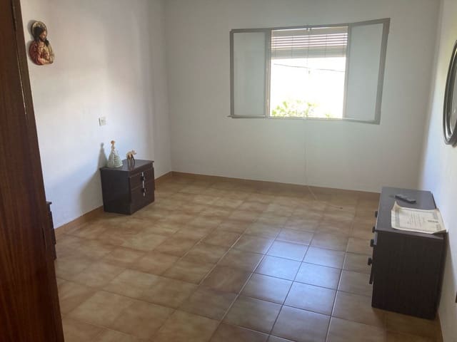 4 Zimmer Haus zu verkaufen in El Higueral, Iznájar mit Garage - 81.000 € (Ref: 9648040)