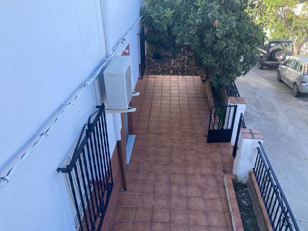 4 Zimmer Haus zu verkaufen in El Higueral mit Garage - 81.000 € (Ref: 9648040)