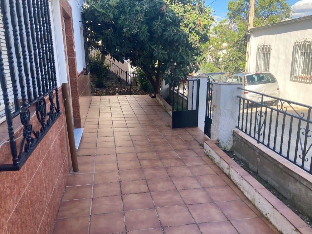 4 Zimmer Haus zu verkaufen in El Higueral mit Garage - 81.000 € (Ref: 9648040)