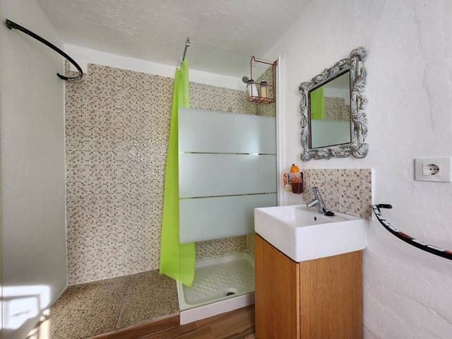 3 bedroom Townhouse for sale in Baena with pool garage - € 79,900 (Ref: 9659327)