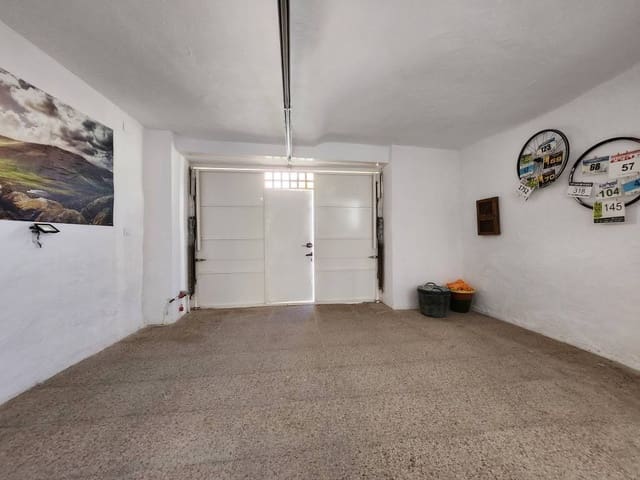 3 bedroom Townhouse for sale in Baena with pool garage - € 79,900 (Ref: 9659327)
