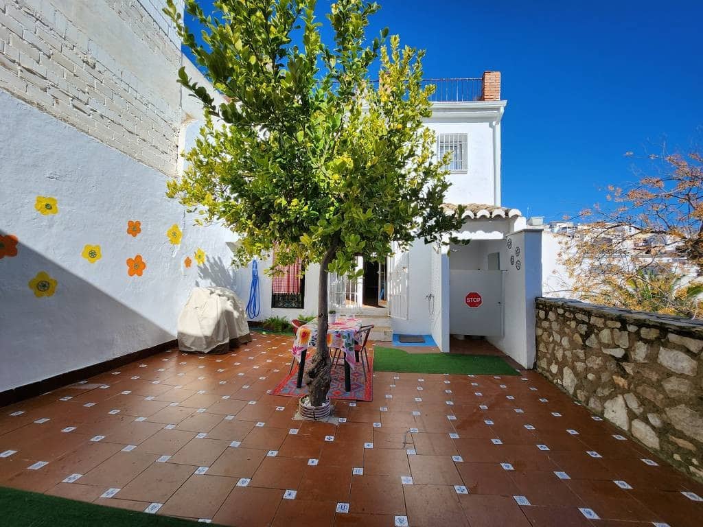 3 bedroom Townhouse for sale in Baena with pool garage - € 79,900 (Ref: 9659327)
