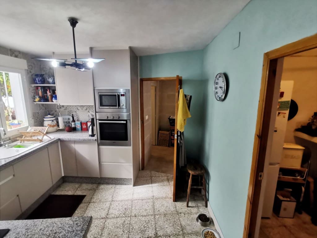 3 bedroom Townhouse for sale in Fuente-Tojar with pool - € 92,750 (Ref: 9665263)