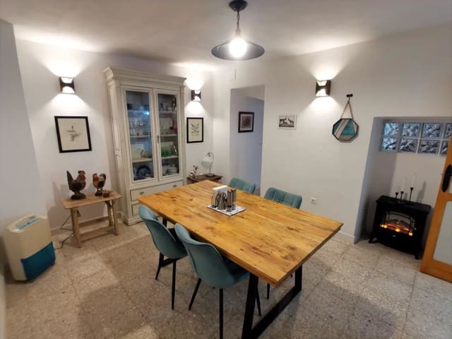 3 bedroom Townhouse for sale in Fuente-Tójar with pool - € 92,750 (Ref: 9665263)