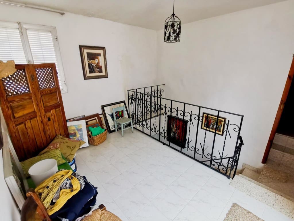 3 bedroom Townhouse for sale in Fuente-Tojar with pool - € 92,750 (Ref: 9665263)