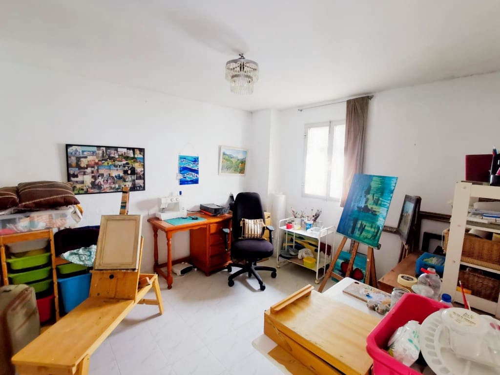 3 bedroom Townhouse for sale in Fuente-Tojar with pool - € 92,750 (Ref: 9665263)