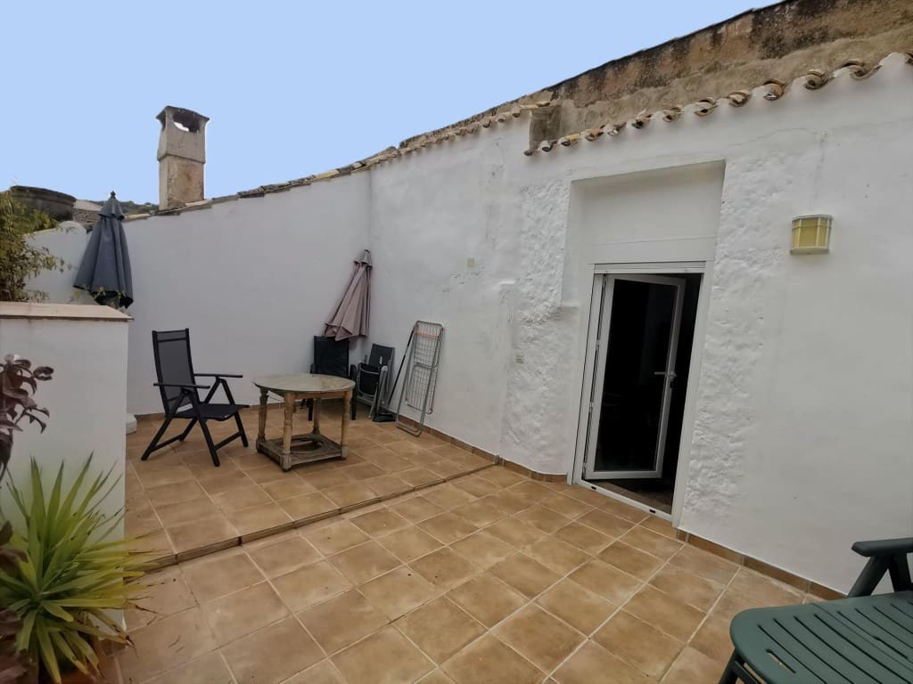 3 bedroom Townhouse for sale in Fuente-Tojar with pool - € 92,750 (Ref: 9665263)