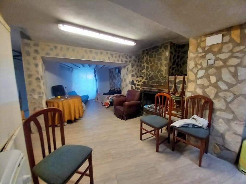 4 soverom Hus til salgs i Martos med svømmebasseng - € 43 000 (Ref: 9671194)