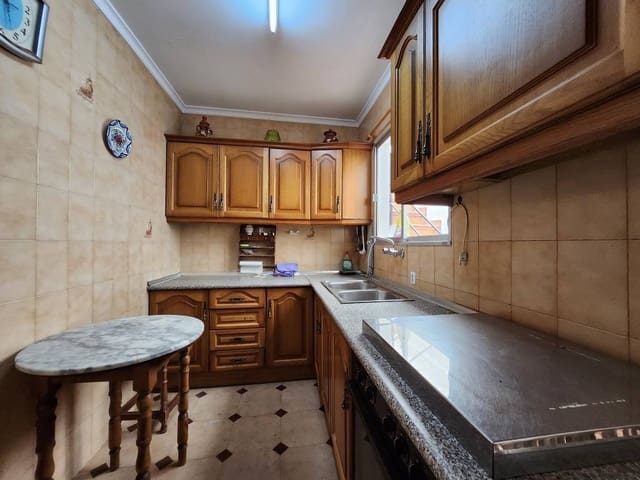 4 camera da letto Casa in vendita in Luque con piscina - 55.000 € (Rif: 9686329)