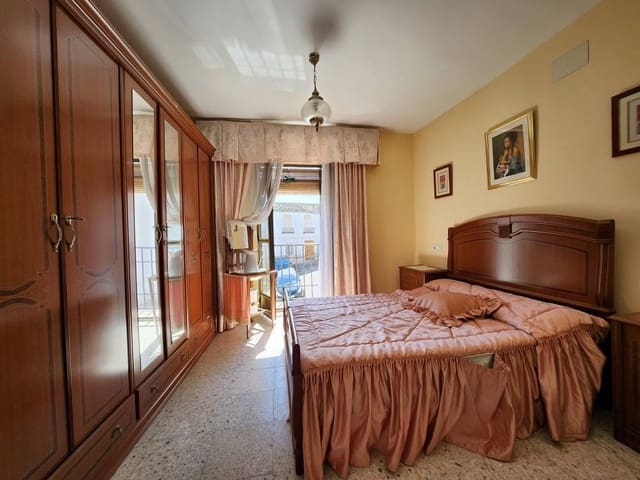 4 camera da letto Casa in vendita in Luque con piscina - 55.000 € (Rif: 9686329)