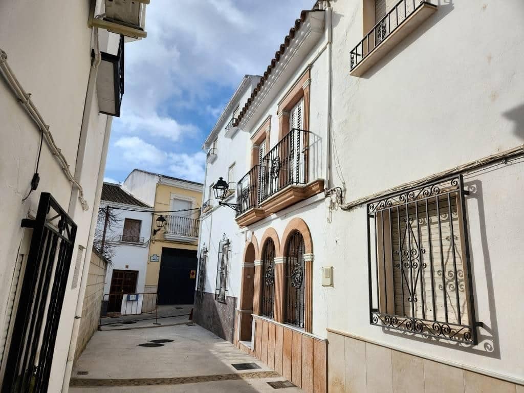 3 sovrum Hus till salu i Carcabuey med pool - 74 900 € (Ref: 9686330)