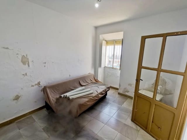 3 soveværelse Byhus til salg i Martos med swimmingpool - € 45.000 (Ref: 9697737)