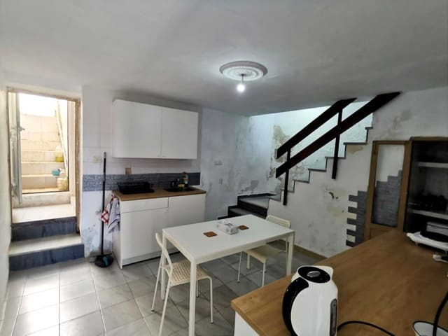 3 soveværelse Byhus til salg i Martos med swimmingpool - € 45.000 (Ref: 9697737)