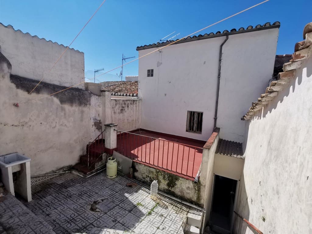 3 soveværelse Byhus til salg i Martos med swimmingpool - € 45.000 (Ref: 9697737)