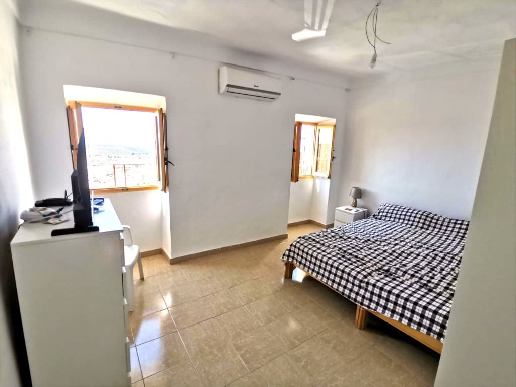 3 soveværelse Byhus til salg i Martos med swimmingpool - € 45.000 (Ref: 9697737)