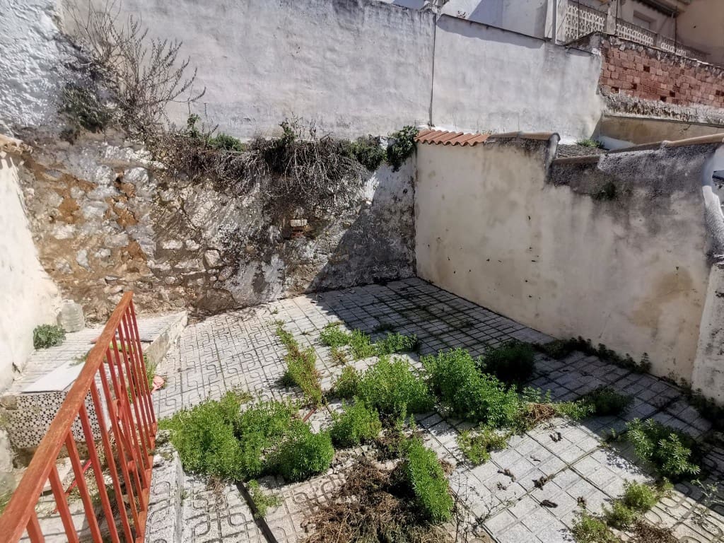 3 soveværelse Byhus til salg i Martos med swimmingpool - € 45.000 (Ref: 9697737)