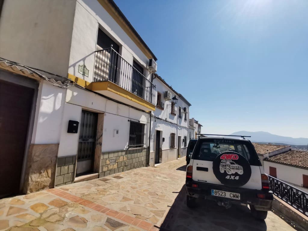 3 soveværelse Byhus til salg i Martos med swimmingpool - € 45.000 (Ref: 9697737)