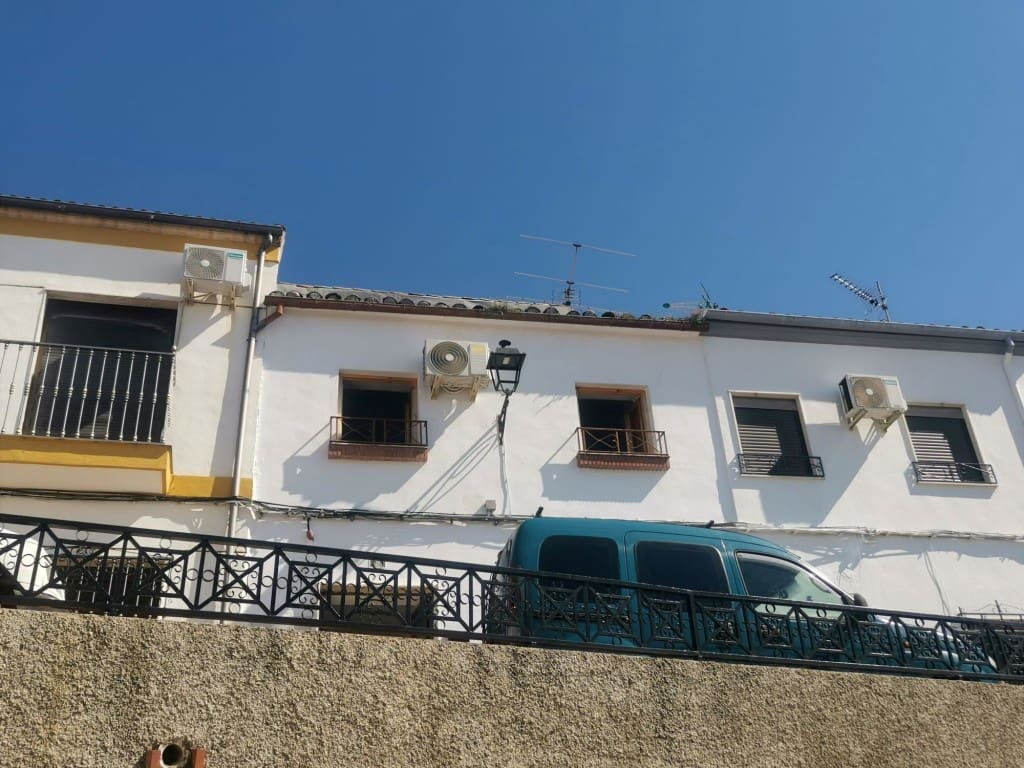 3 soveværelse Byhus til salg i Martos med swimmingpool - € 45.000 (Ref: 9697737)