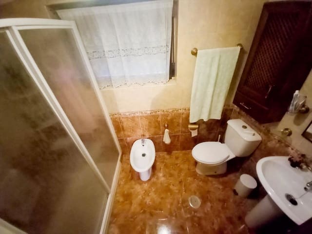 4 soveværelse Byhus til salg i Martos med swimmingpool - € 52.000 (Ref: 9697939)