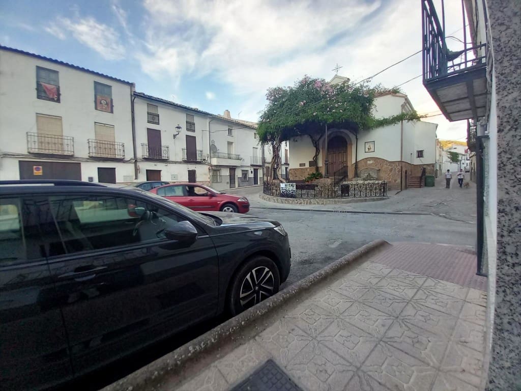 4 soveværelse Byhus til salg i Martos med swimmingpool - € 52.000 (Ref: 9697939)