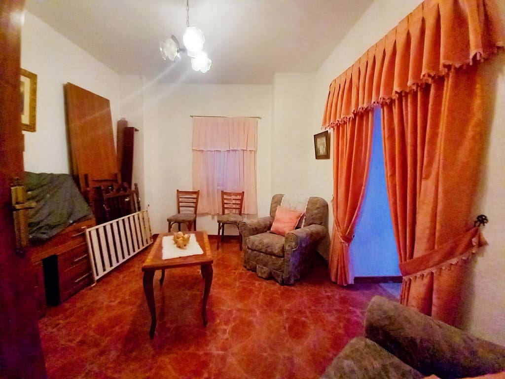 4 soveværelse Byhus til salg i Martos med swimmingpool - € 52.000 (Ref: 9697939)