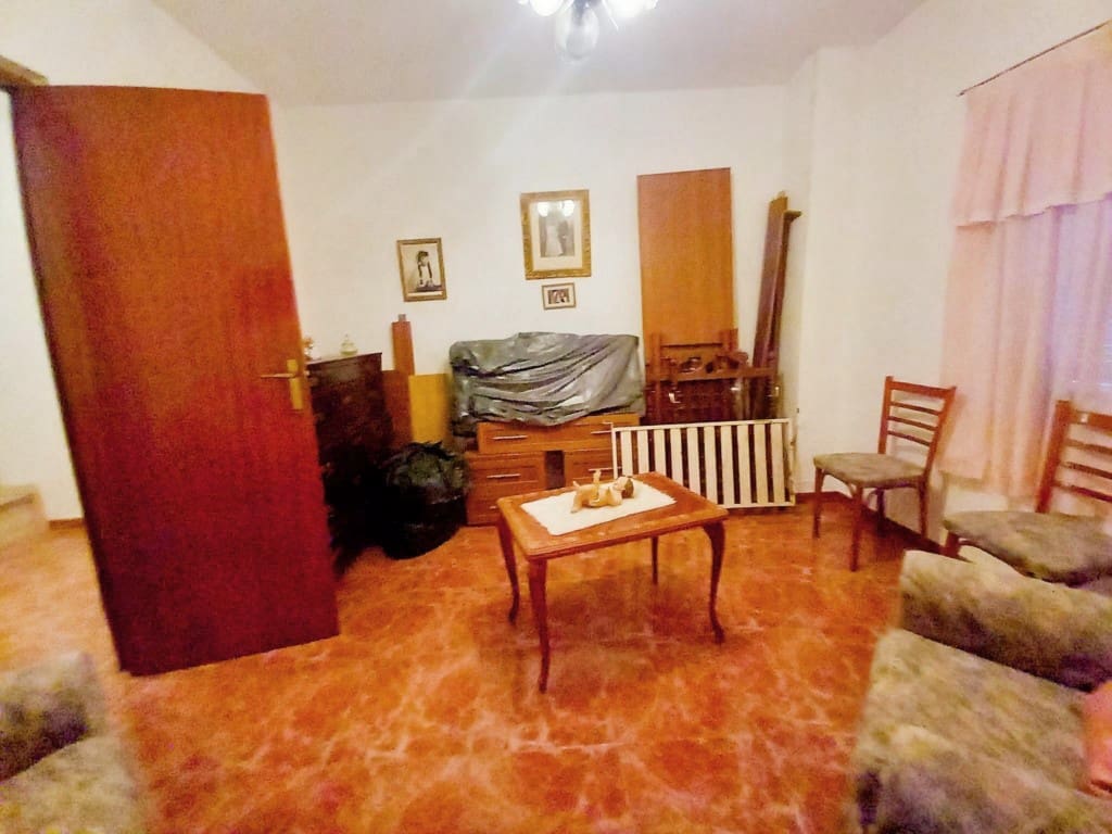 4 soveværelse Byhus til salg i Martos med swimmingpool - € 52.000 (Ref: 9697939)