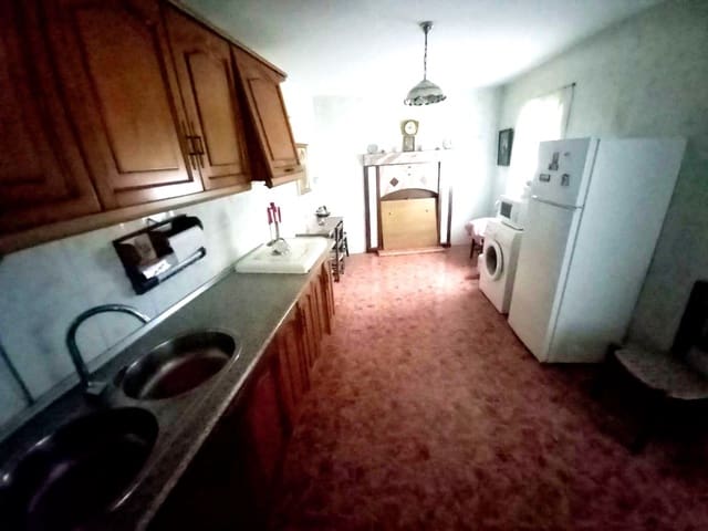 4 soveværelse Byhus til salg i Martos med swimmingpool - € 52.000 (Ref: 9697939)