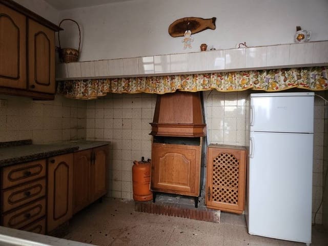 4 camera da letto Casa in vendita in Luque con piscina - 84.900 € (Rif: 9731186)