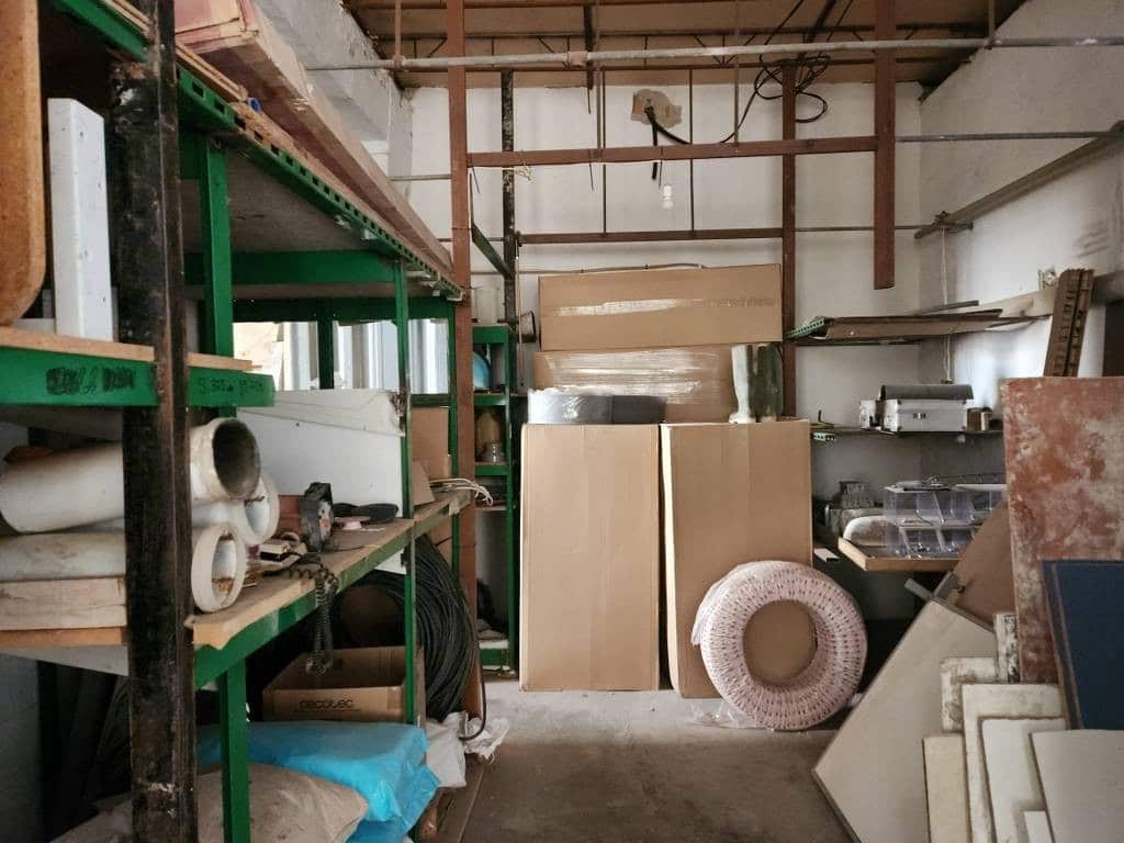 Commercial for sale in Rute with pool - € 59,900 (Ref: 9731187)