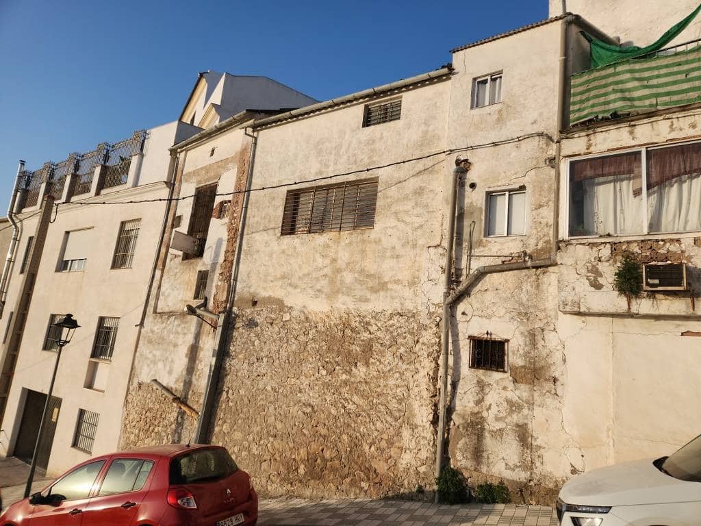 Commercial for sale in Rute with pool - € 59,900 (Ref: 9731187)